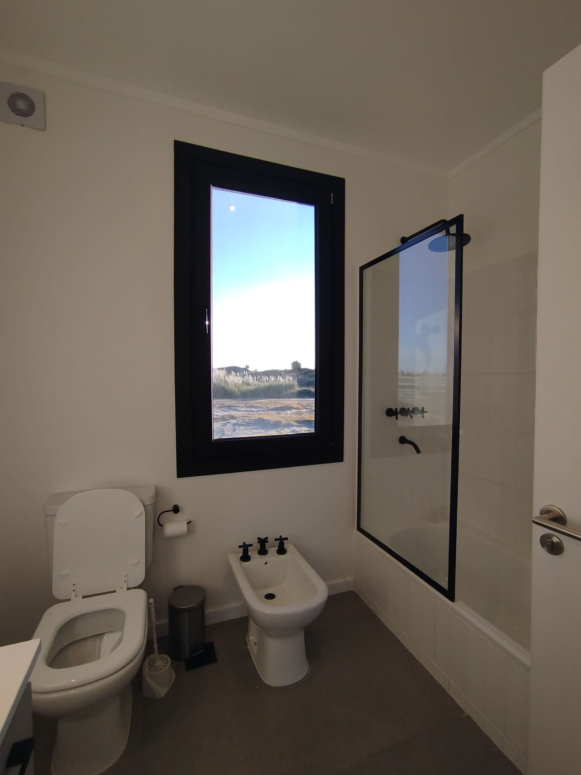 Casa 236 - El Salvaje ( Exterior y Interiores )