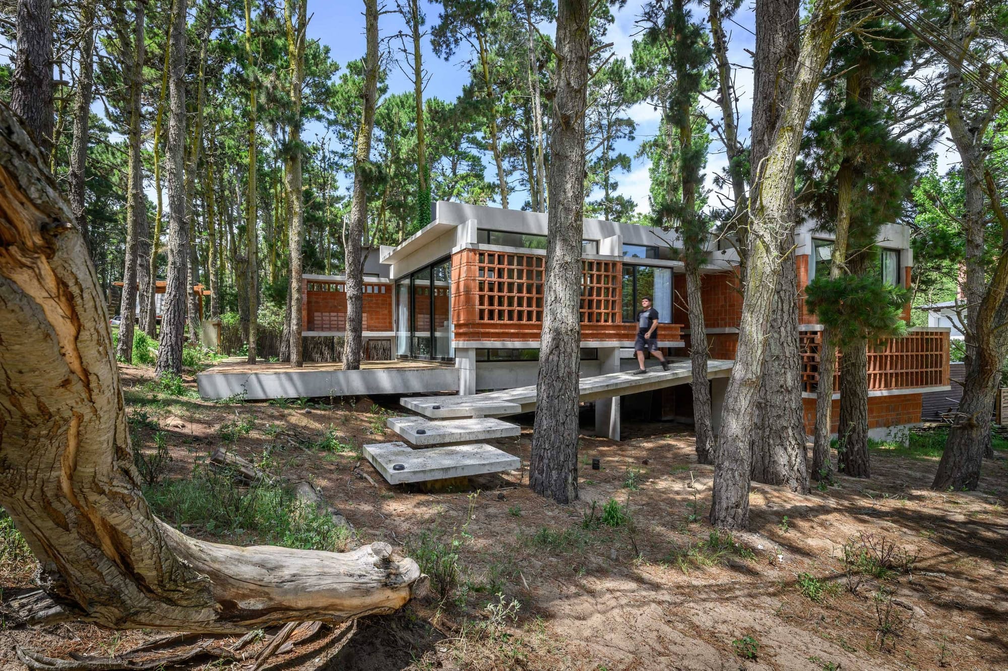 Casa 44 - Exterior y Interior