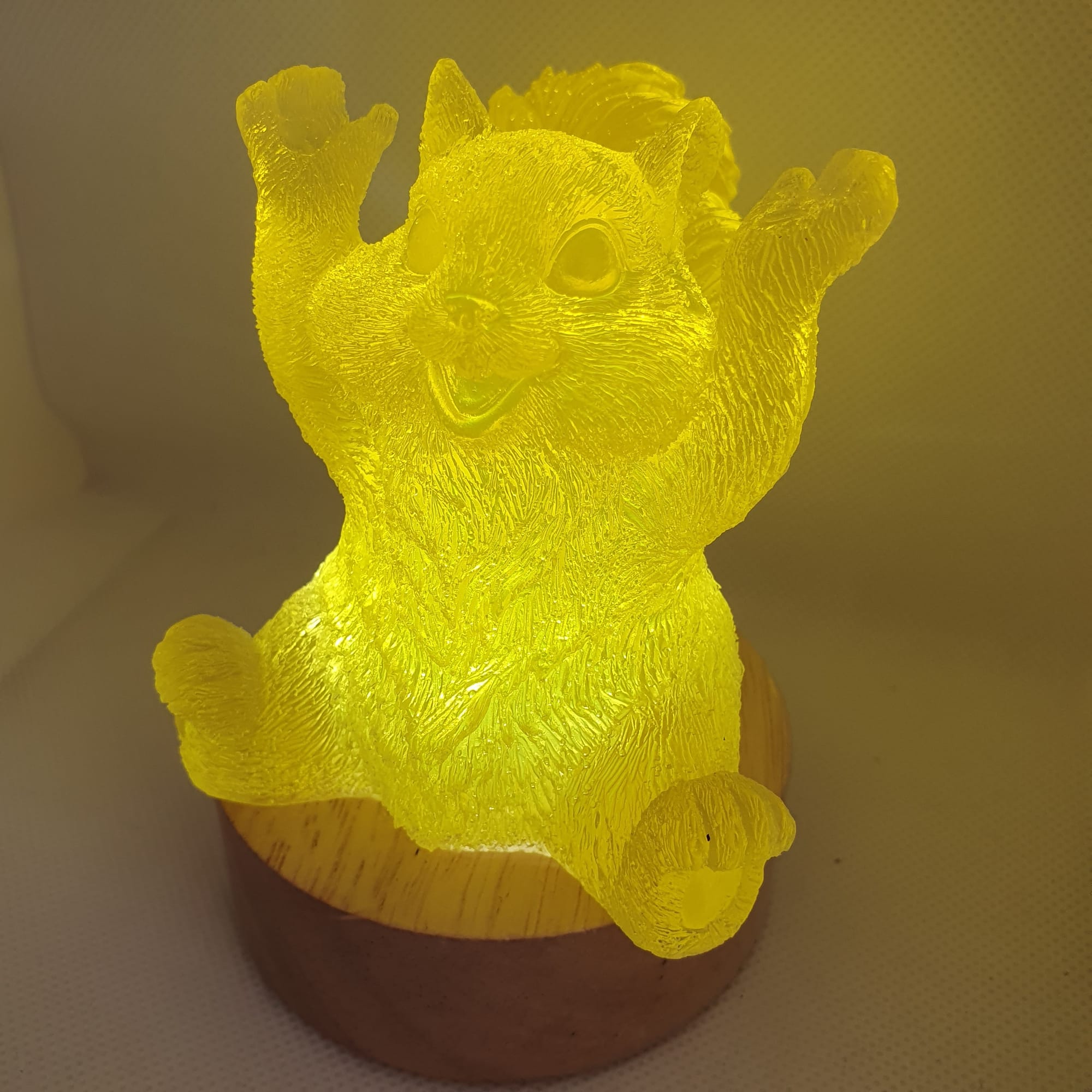Lampe en résine Ecureuil mignon