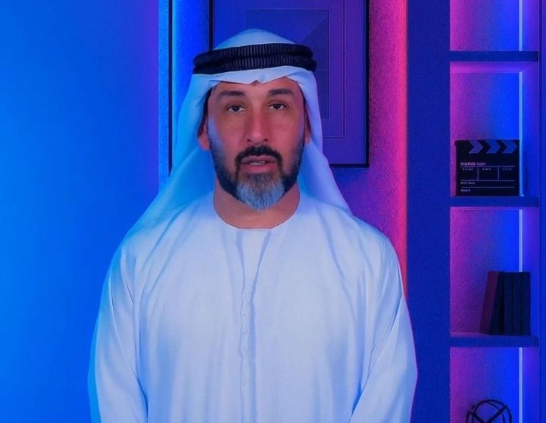 المخرج هاني الغص يطلق أول شخصية إماراتية توعوية بالذكاء الاصطناعي بصوته وصورته الحقيقية