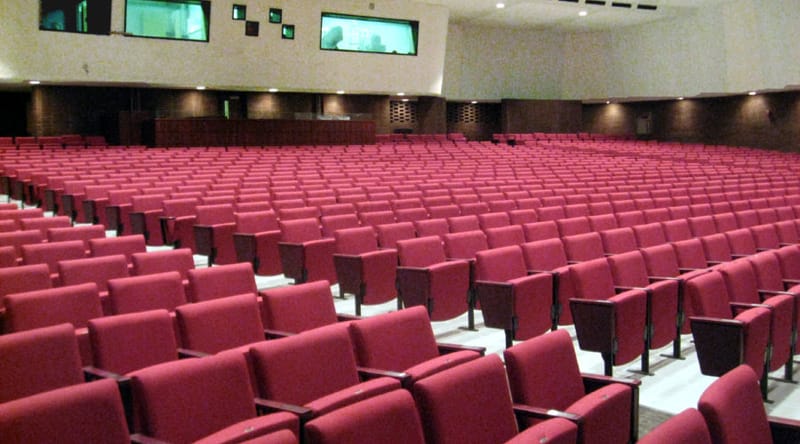 AUDITORIUM CHAIR