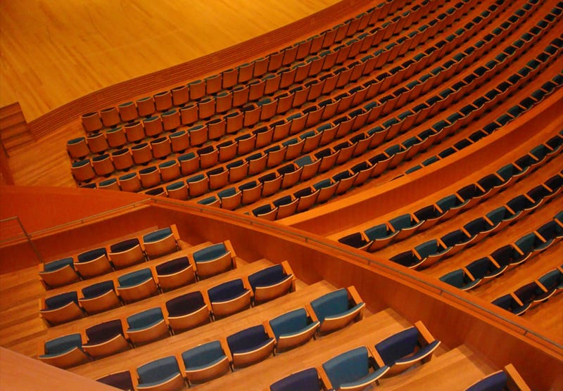 AUDITORIUM CHAIR