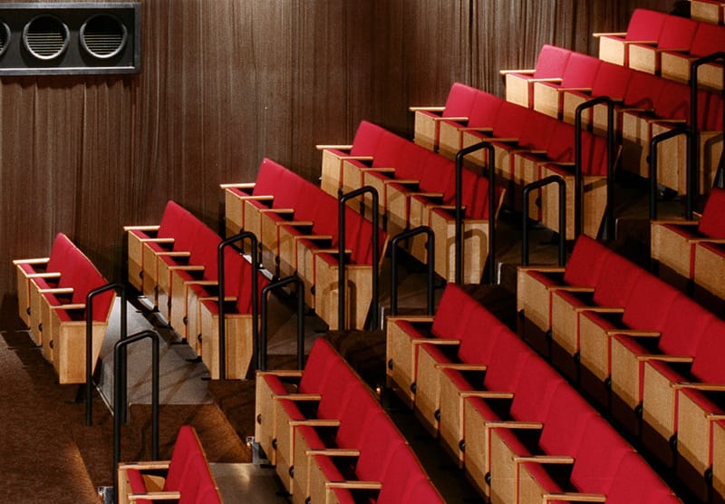 AUDITORIUM CHAIR