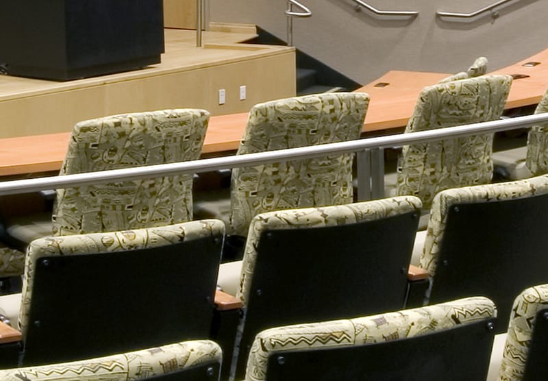AUDITORIUM CHAIR