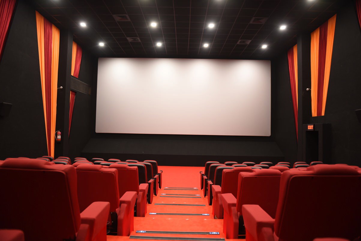 Instalación de butacas de teatro modernas – Cine Angel (Fase 1)