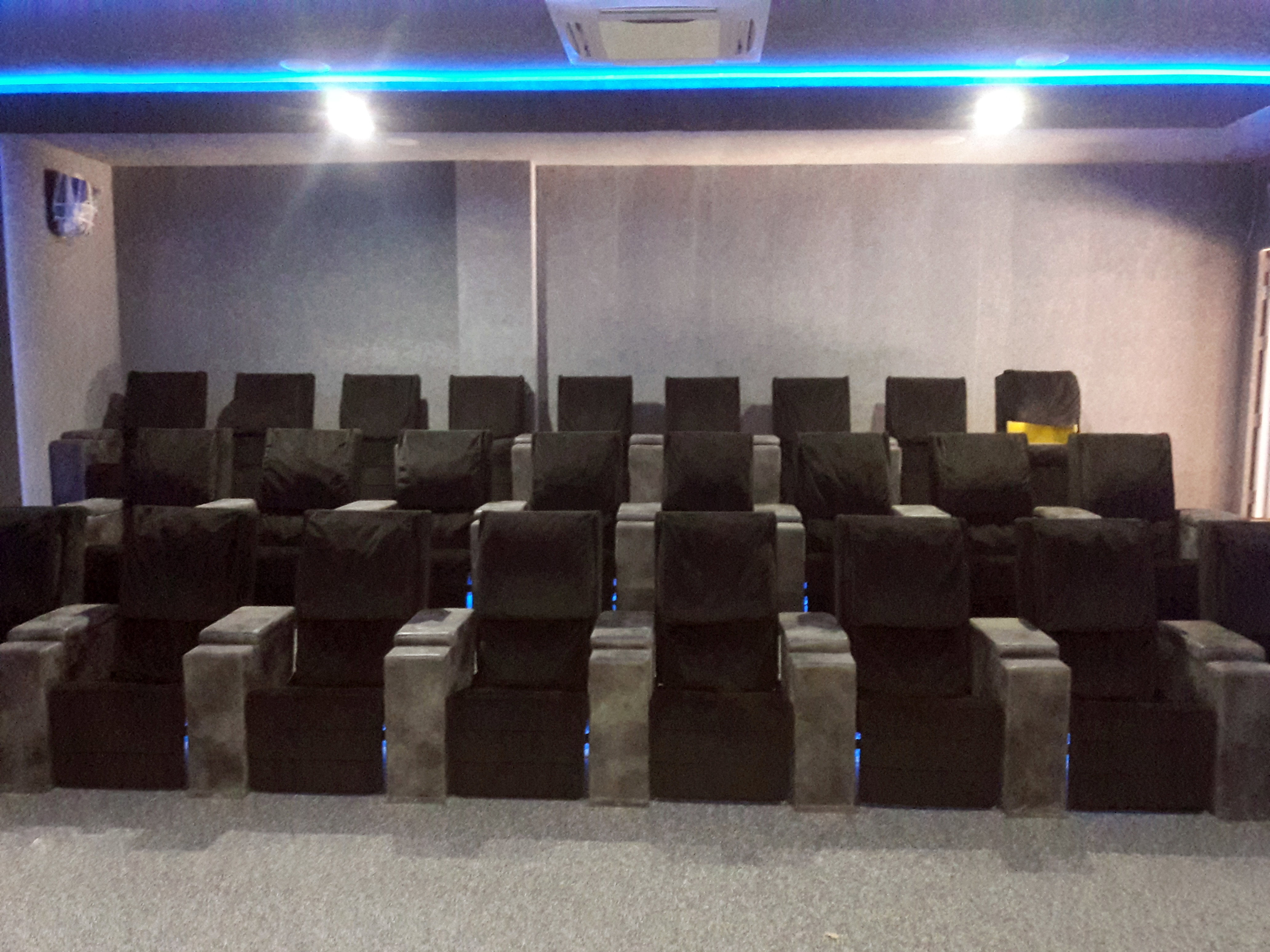 Teatro Club, Gujarat, India