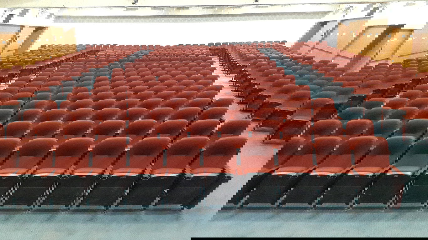 Ayuntamiento de Bhuj: comodidad moderna para eventos públicos