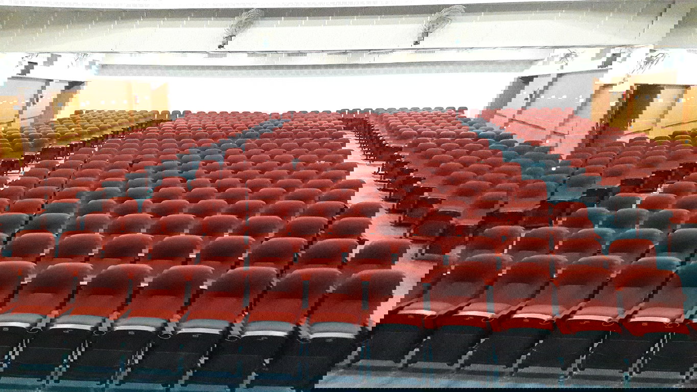 Ayuntamiento de Bhuj: comodidad moderna para eventos públicos