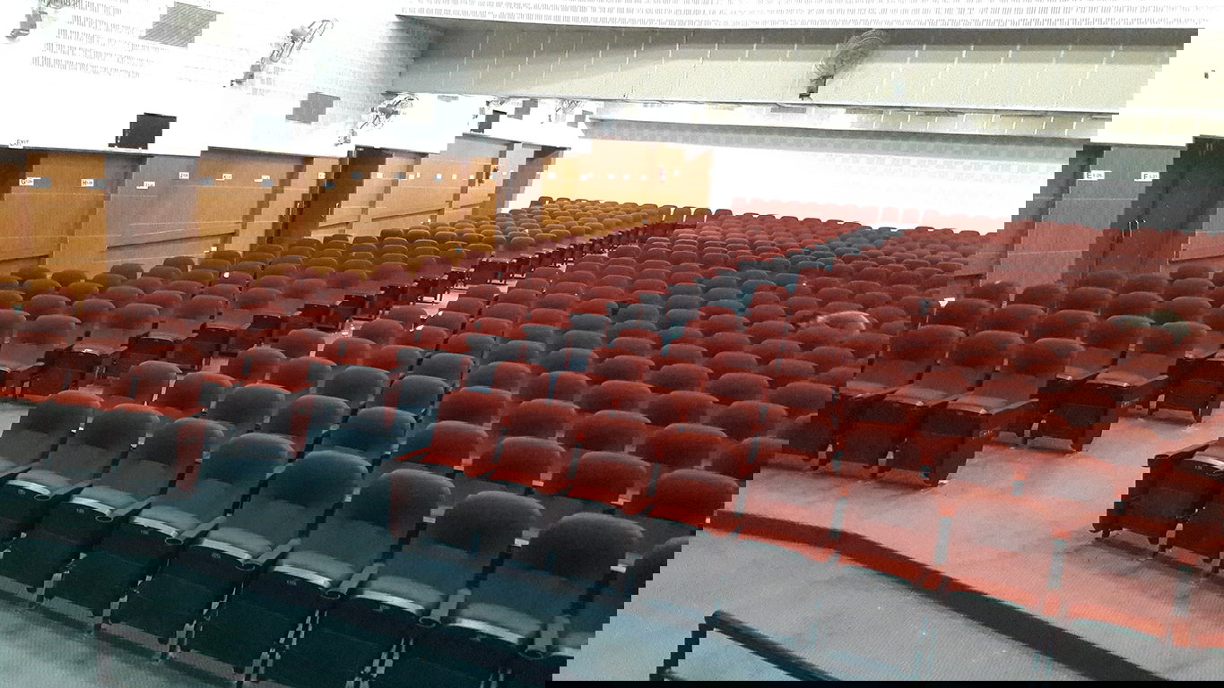 Ayuntamiento de Bhuj: comodidad moderna para eventos públicos