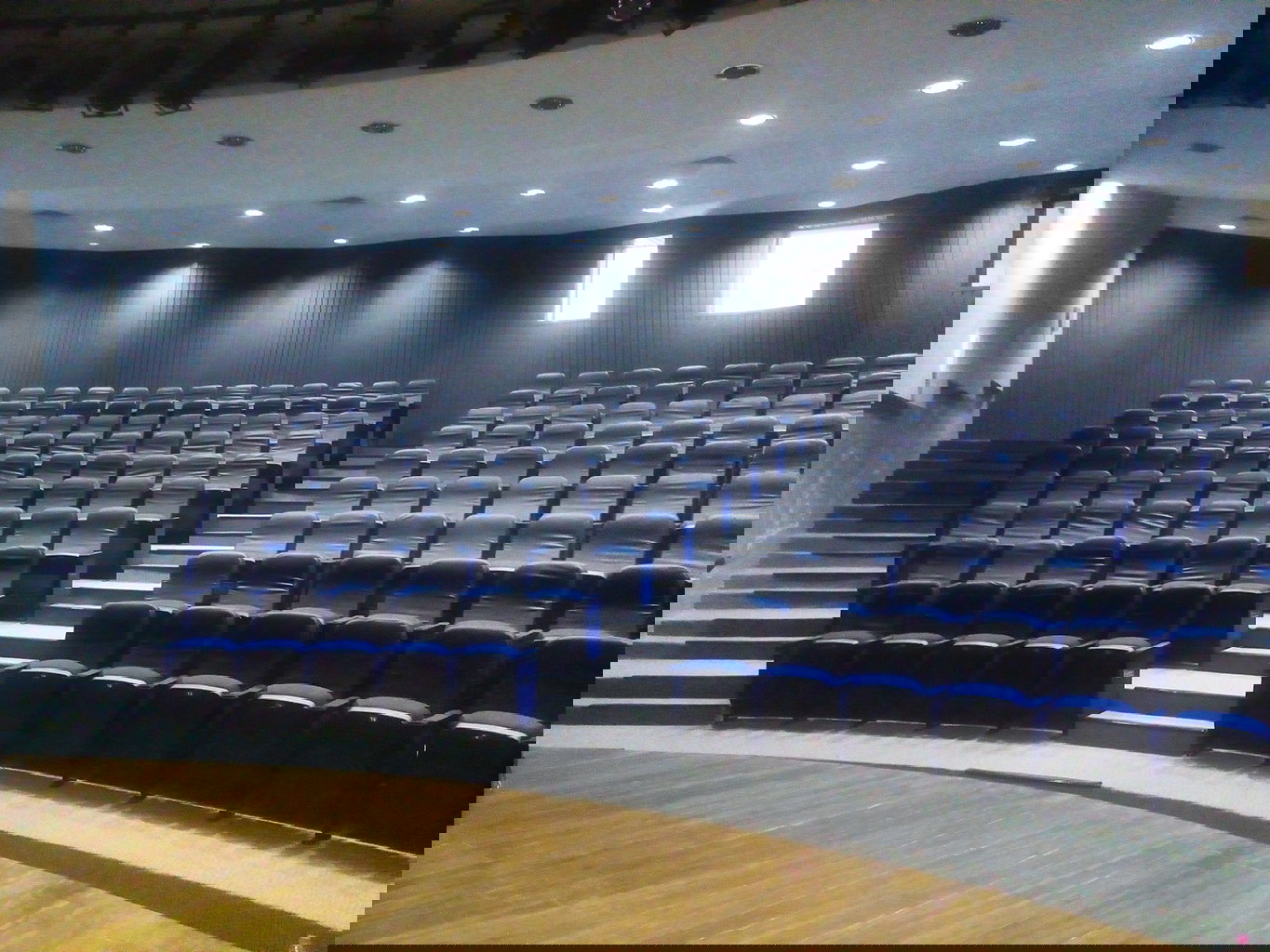 Ayuntamiento de Surat - Rander: un centro de eventos comunitarios y culturales