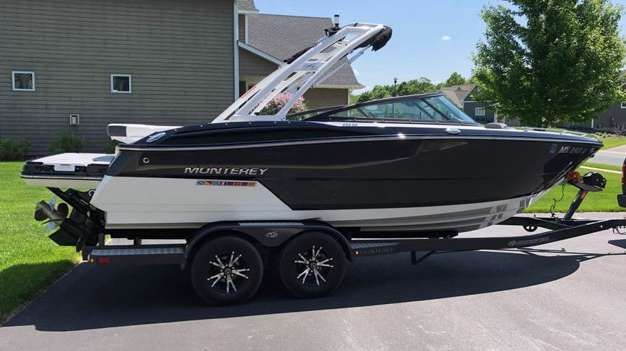 MONTEREY 238 SS 2019