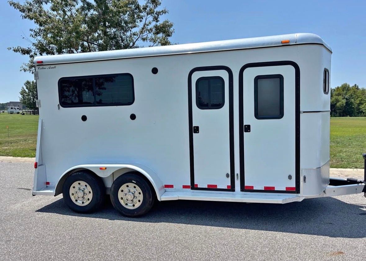 2006 Collin Arndt 2 horse with a tack room