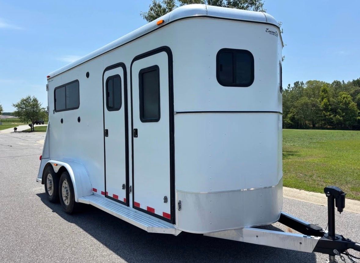 2006 Collin Arndt 2 horse with a tack room