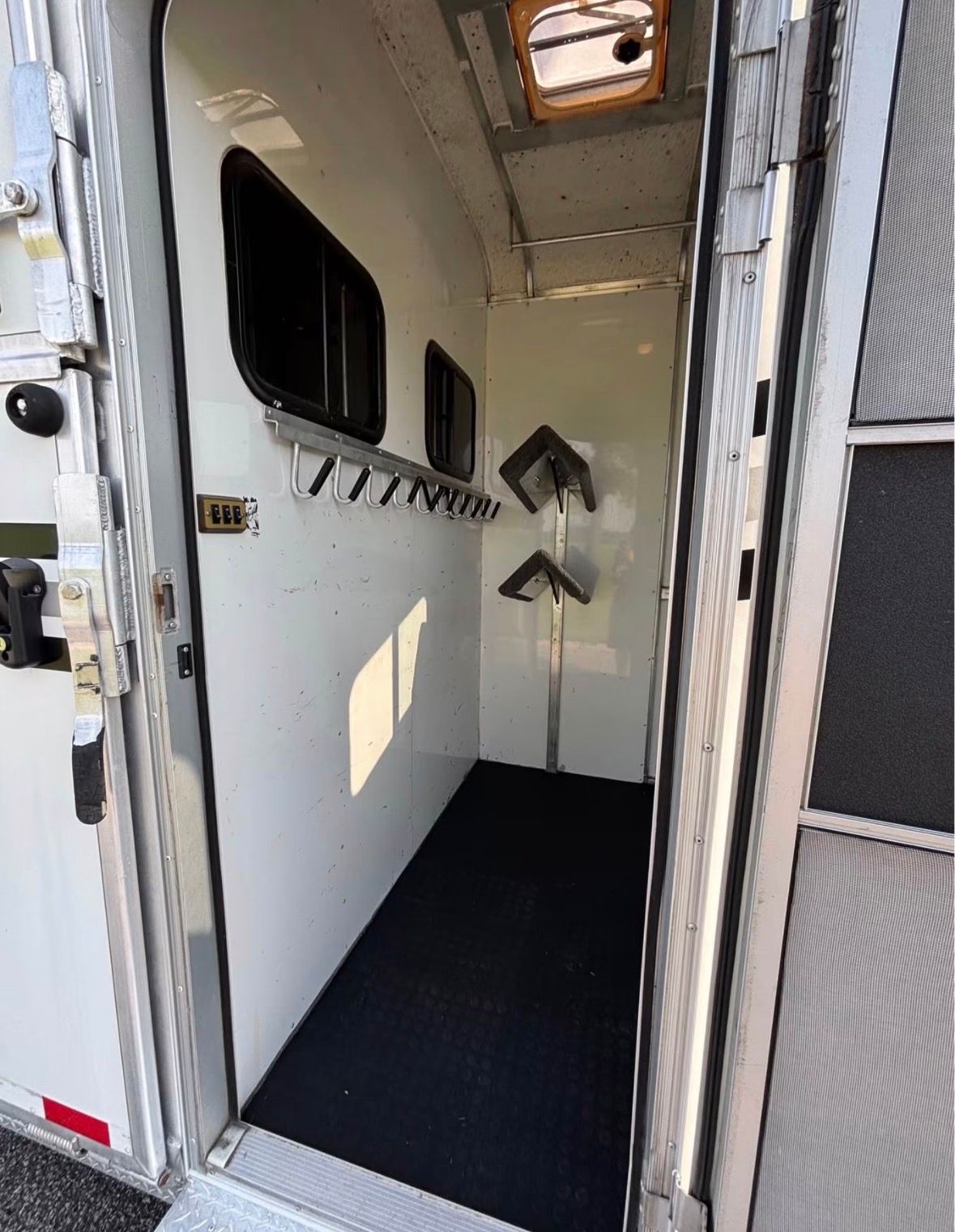 2011 Gore 2H with Side Ramp