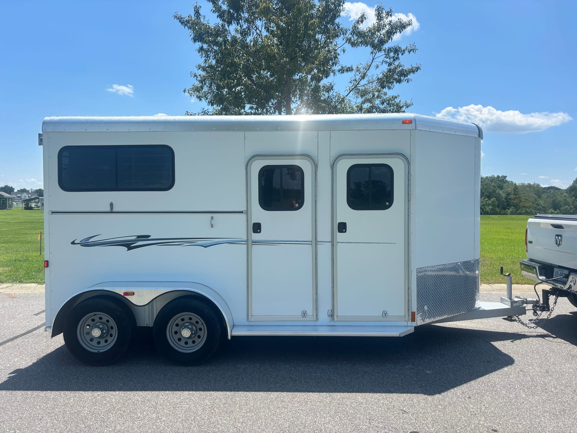 2012 Adam 2H with tack room