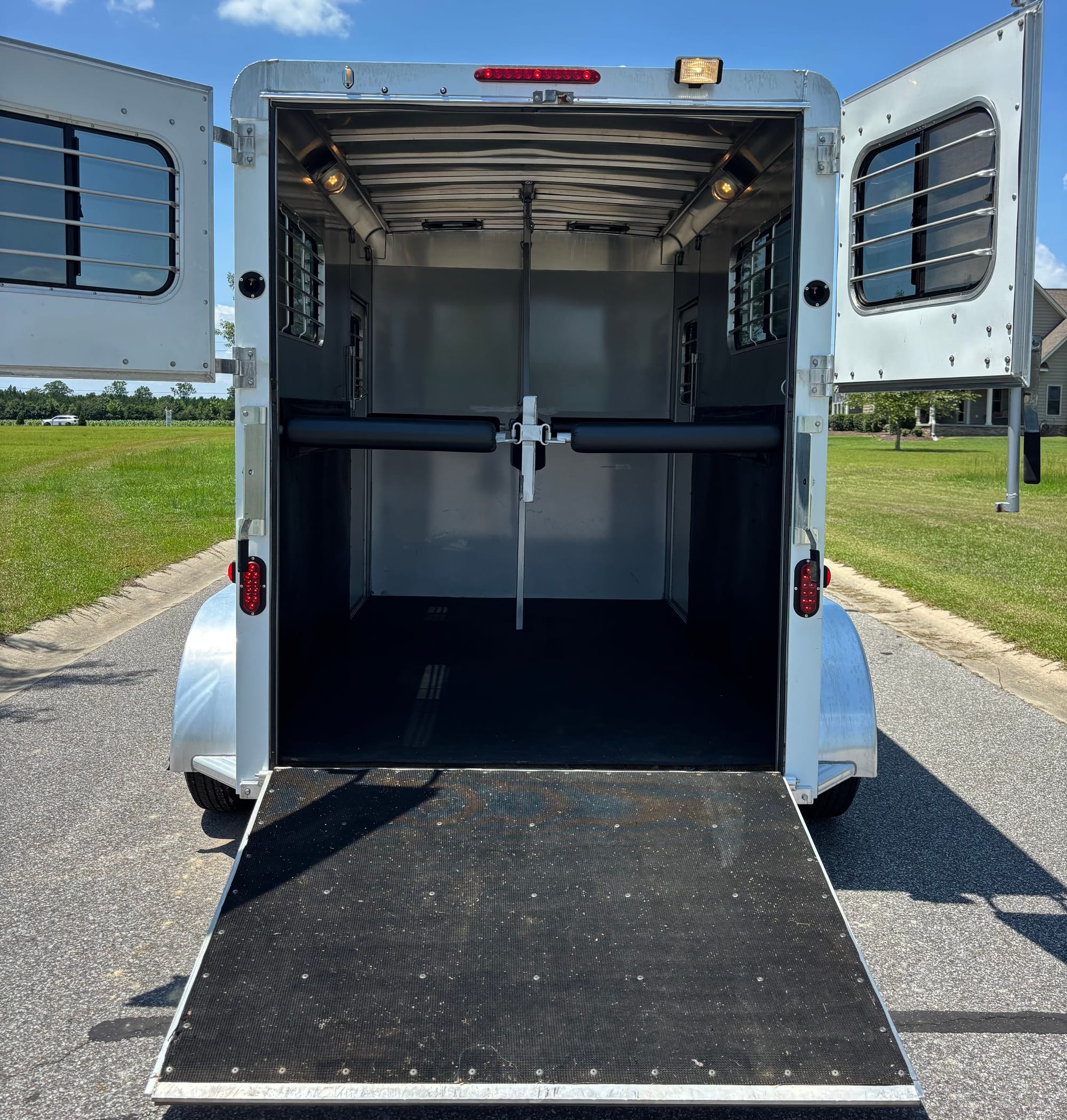 2012 Adam 2H with tack room