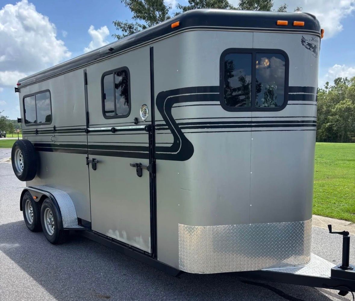 2008 Hawk 2 Horse with Side Ramp and Tack Room