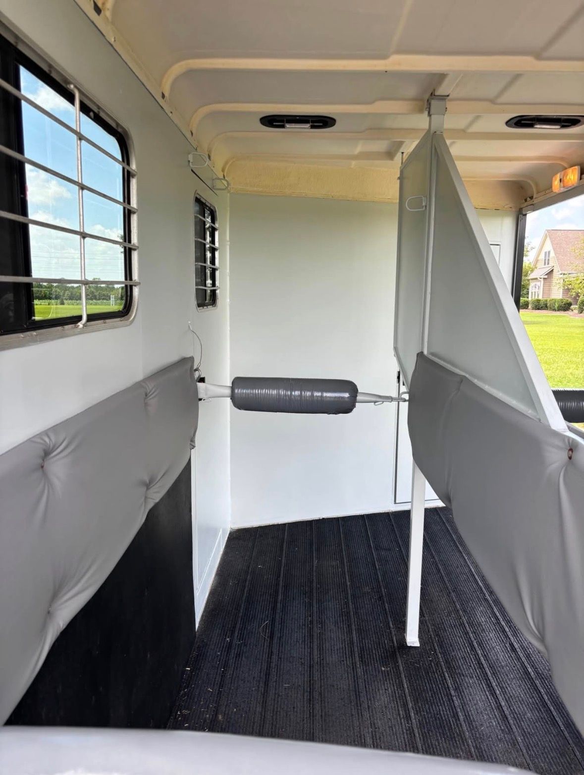 2008 Hawk 2 Horse with Side Ramp and Tack Room