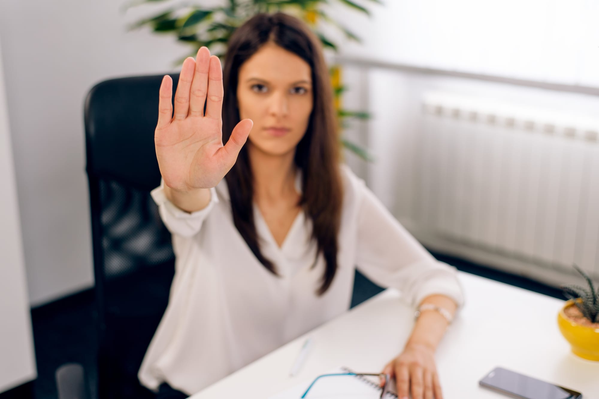 Assédio Moral e Sexual no Ambiente de Trabalho: Como Reconhecer e Agir