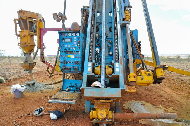 اعمال الحفر وخدمات التعدين