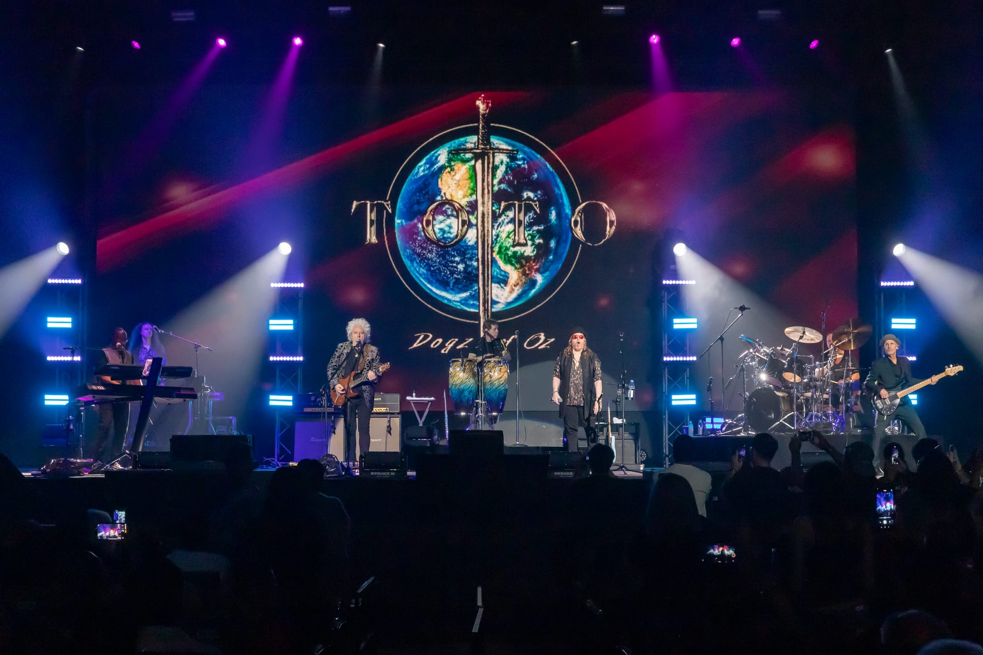 Muzika 'Toto Dogz of Oz Tour 2025' Hangatkan Suhu Dingin Genting Highlands