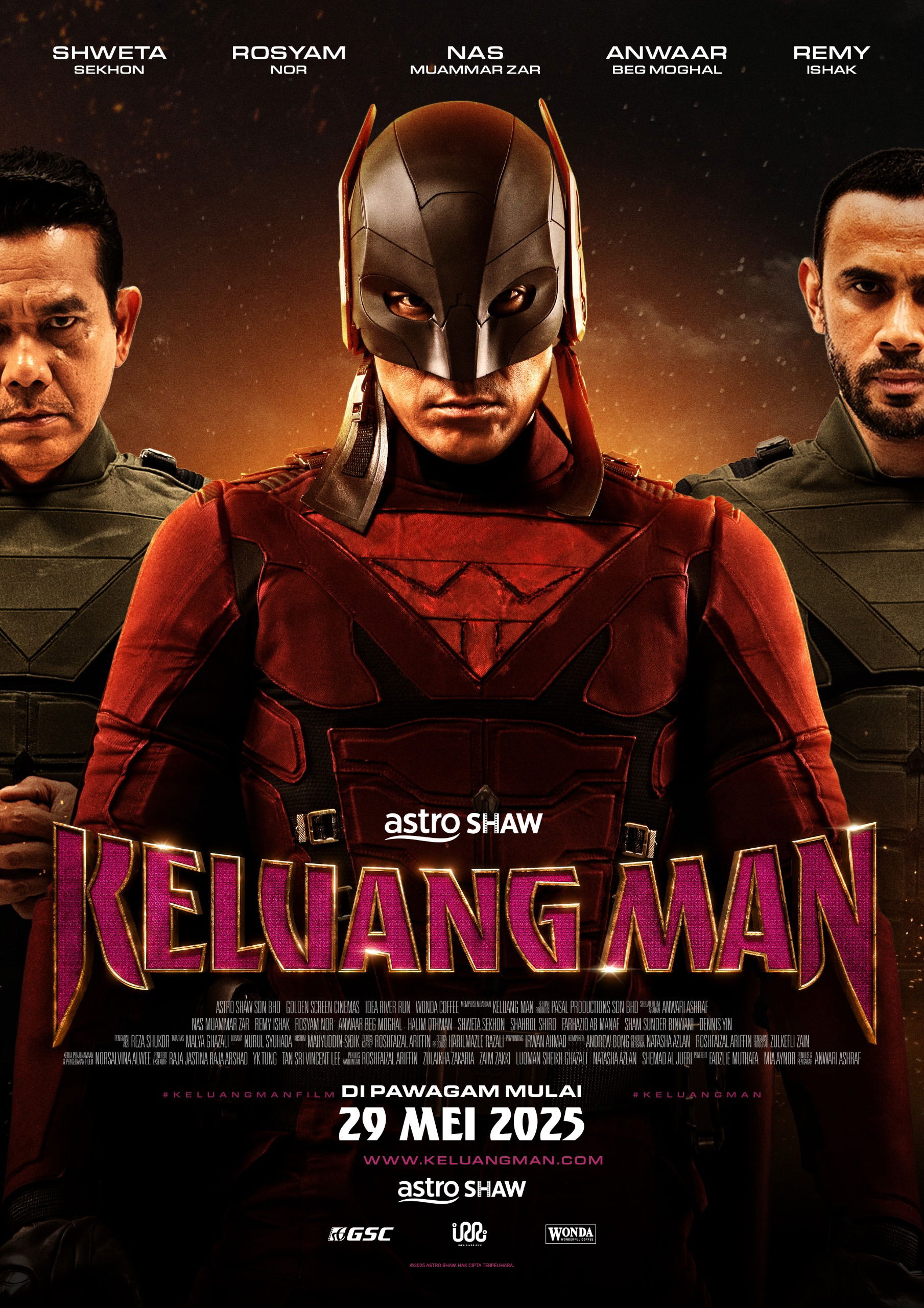 Gila, Ganjil Tetapi Tulus, Dia Bukan Batman, Dia Borhan, Dia 'Keluang Man'!