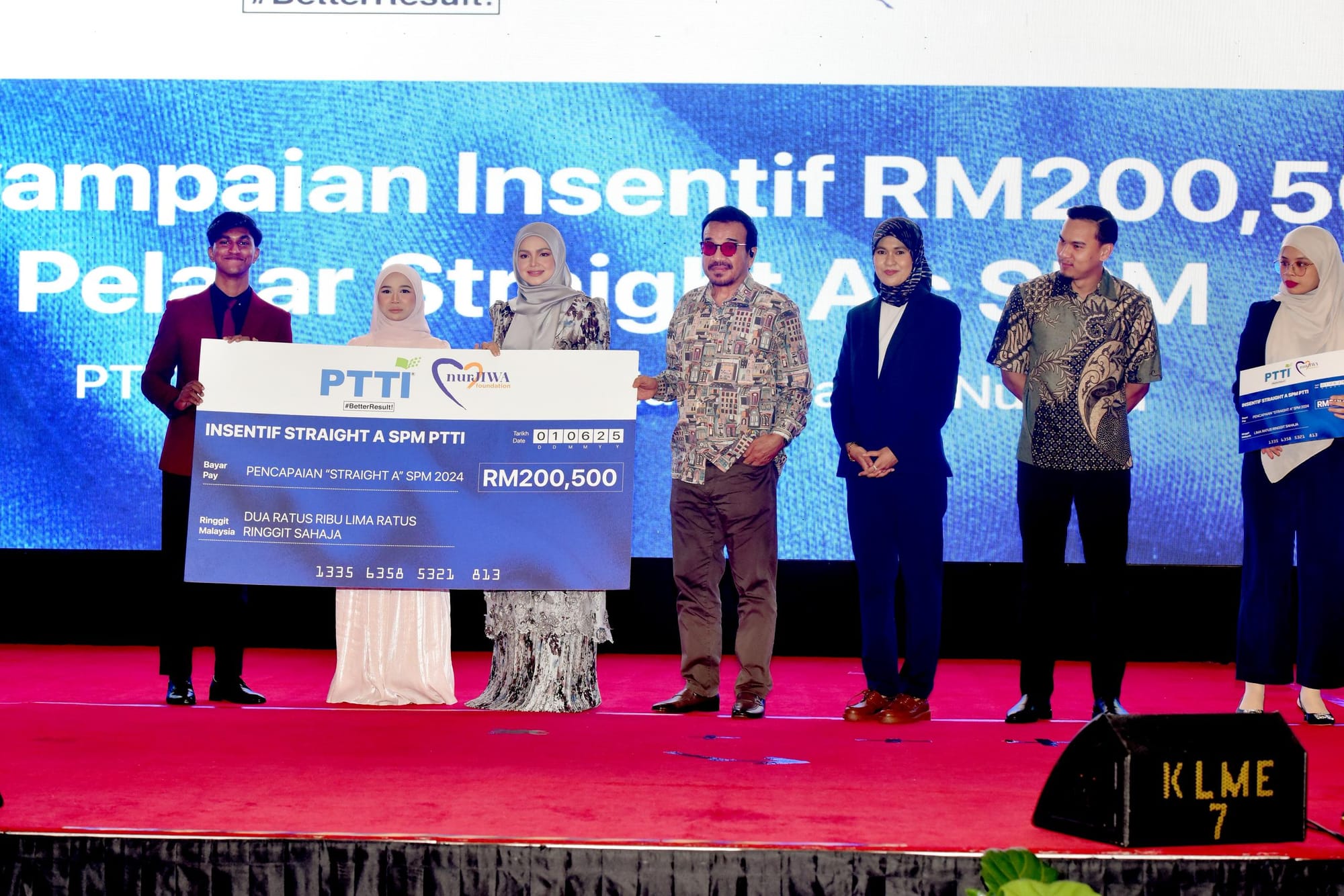 Yayasan Nurjiwa Perkasa Pendidikan Negara, Hulur Insentif RM500 kepada Pelajar Cemerlang SPM