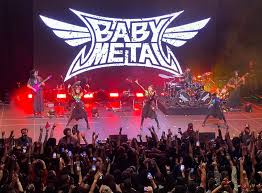 BabyMetal Hipnotis Fanatika Dengan Dentum Eksplosif Dan Visual Imersif Dalam Sorak Sorai Kolektif