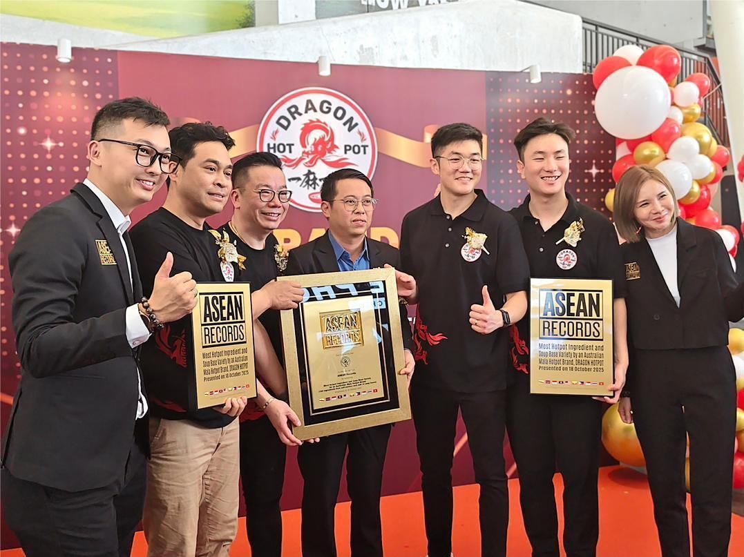 Dragon Hot Pot Lebar Sayap Ke Malaysia, Terima Pengiktirafan ASEAN Records Menjelang VM2026