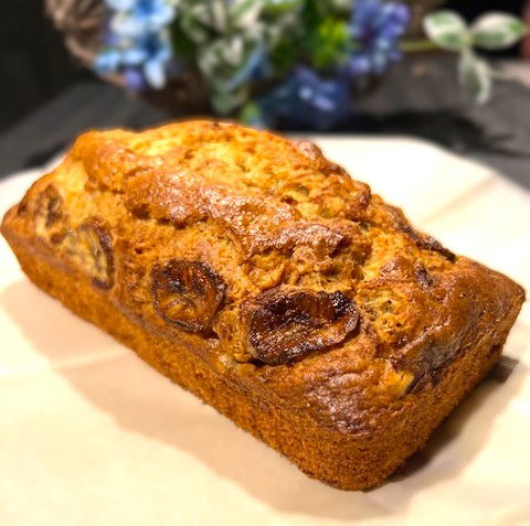 🍌バナナ3本の贅沢仕立て しっとり、ふんわり。香り広がるバナナブレッドケーキ