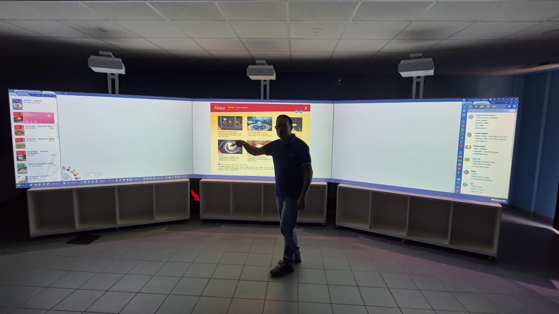 Aula Immersiva Epson 3 Proiettori su Carrello Mobile