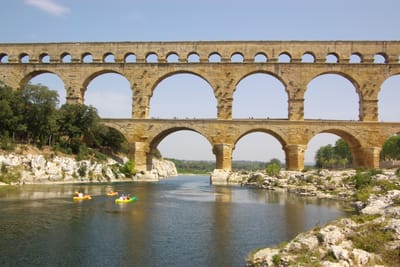 Top 10 des raisons de choisir un hébergement en chambres d’hôtes près du Pont du Gard