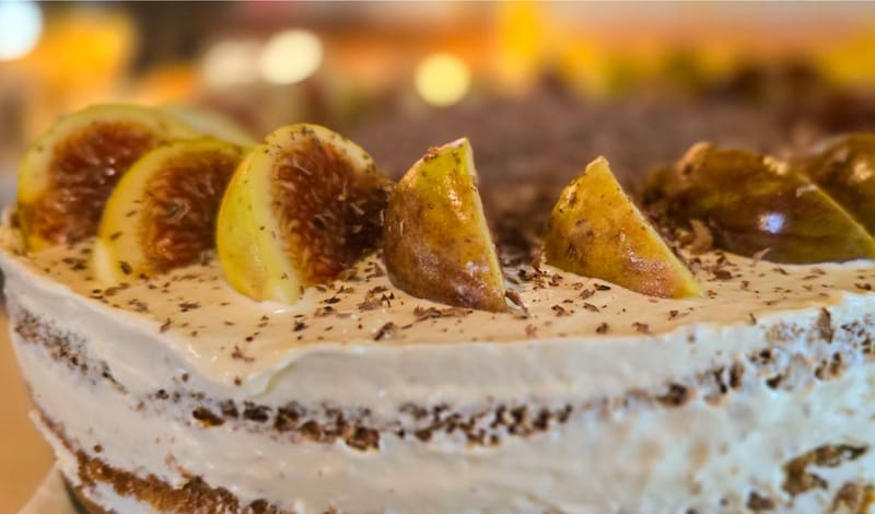 ТОРТА "РАДОСТ" С ПРЕСНИ СМОКИНИ