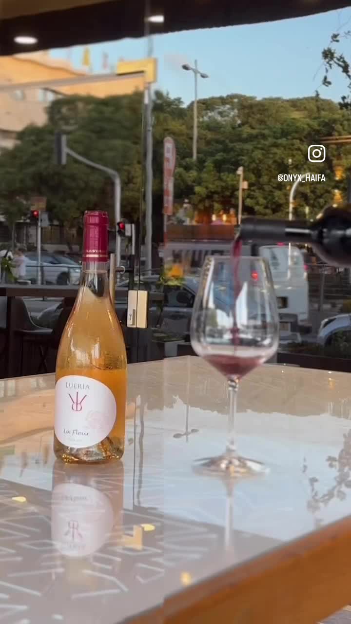 סרטון חנות יינות