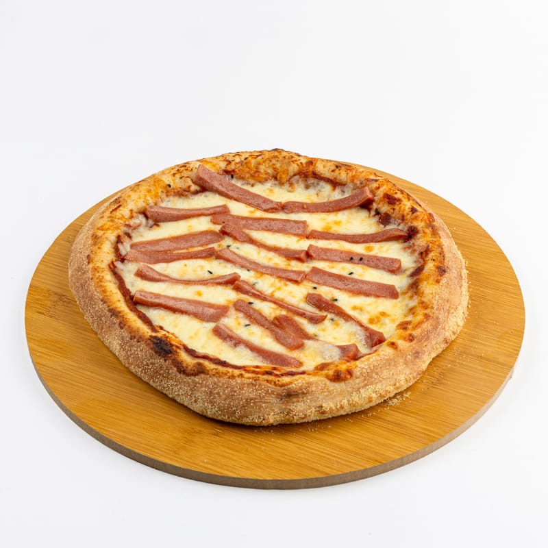 بيتزا النقانق sausage pizza