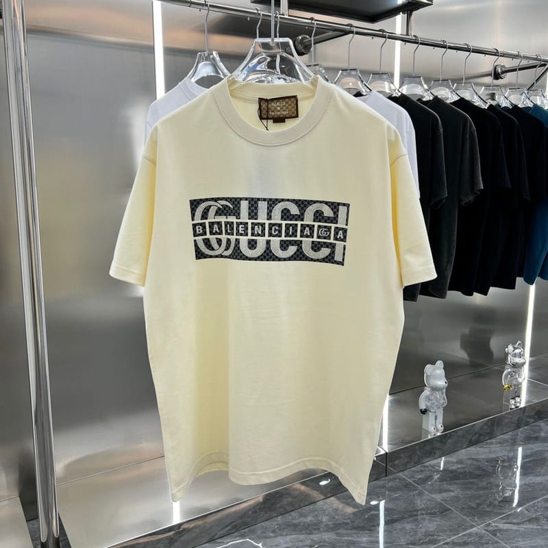 Welcome to Yard of Deals: Your Luxury Fashion Hub