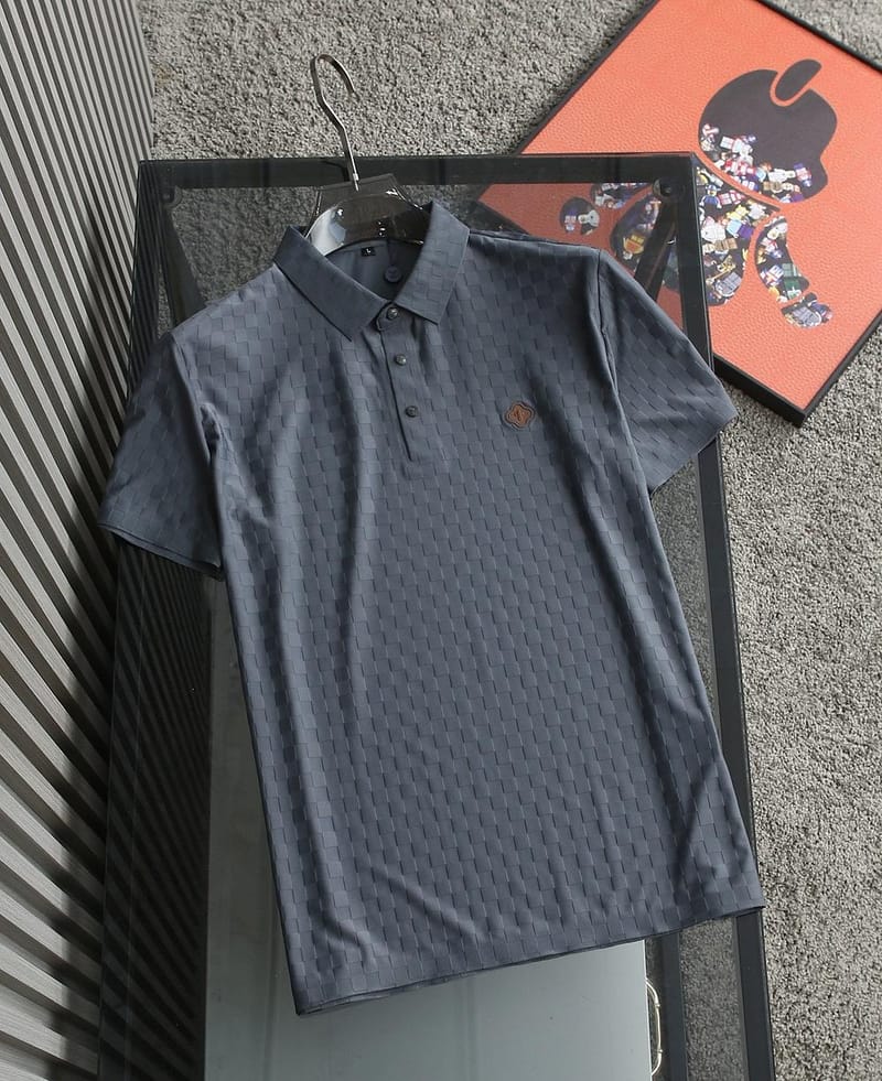 A Guide to Men's Luxury T-Shirts: The Essential Wardrobe Upgrad