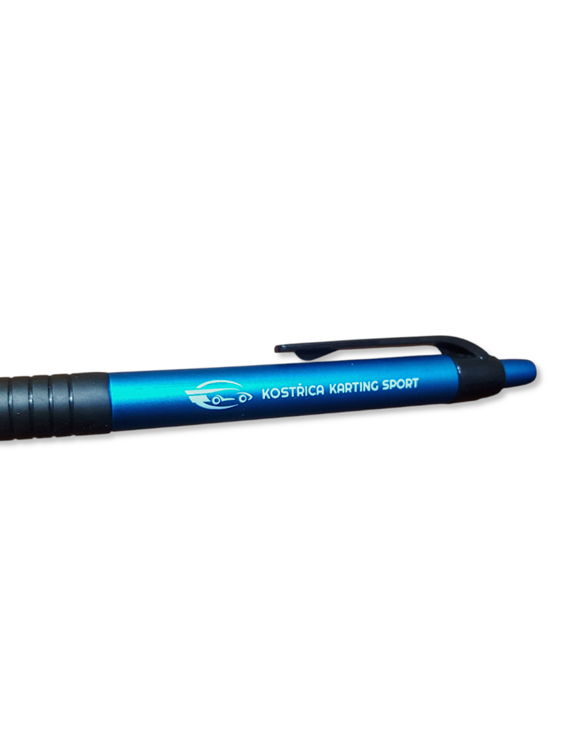 Propiska s logem týmu.