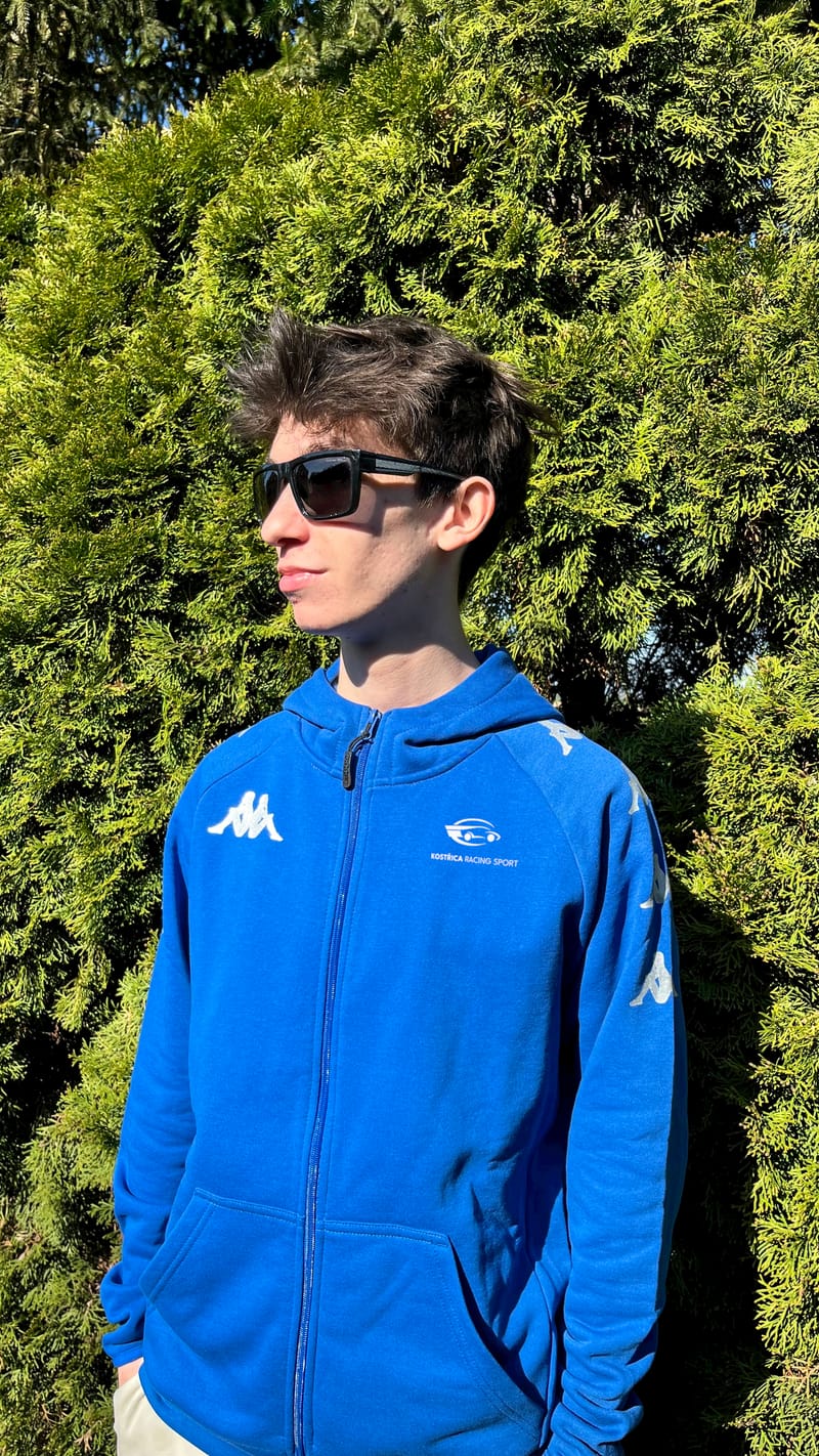 Týmová mikina Kostřica Racing Sport ve spolupráci se značkou Kappa.