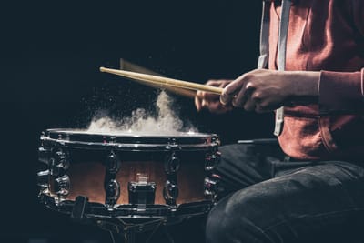 🎯 איך משתפרים במעברים על התופים?