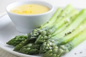 Asperges sauce hollandaise