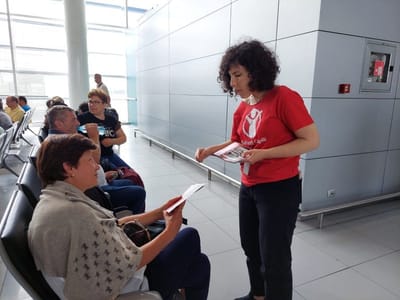 Părinții care pleacă la muncă în străinătate si lasa copii in tara. Ce obligatii