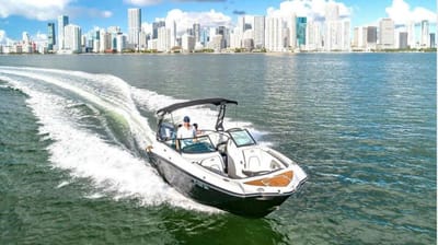 Experience the Best of Miami Beach with a Luxury Yacht or Boat Rental
