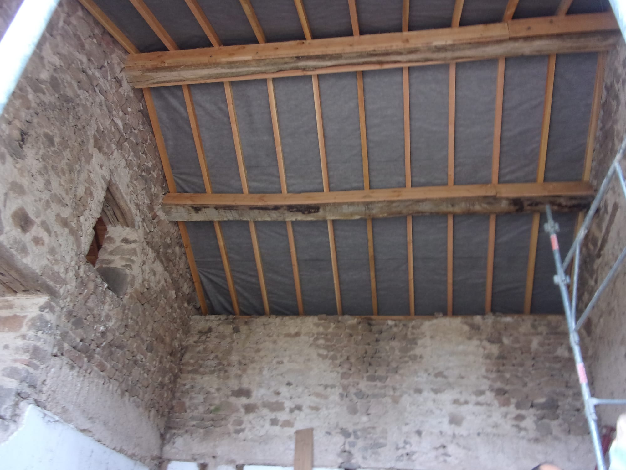 Transformation d'une ancienne grange en ruine