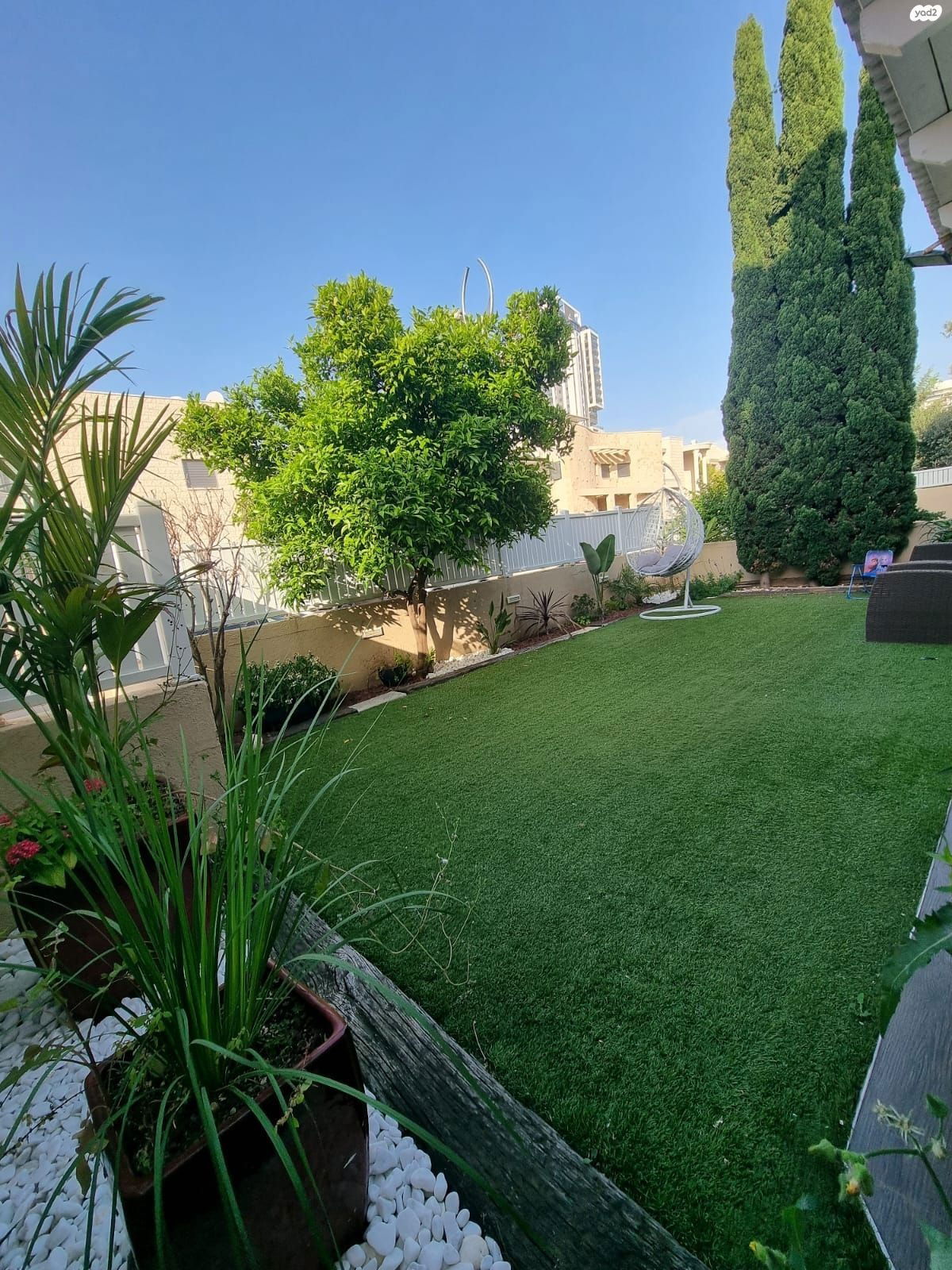 טריפלקס 155 מטר