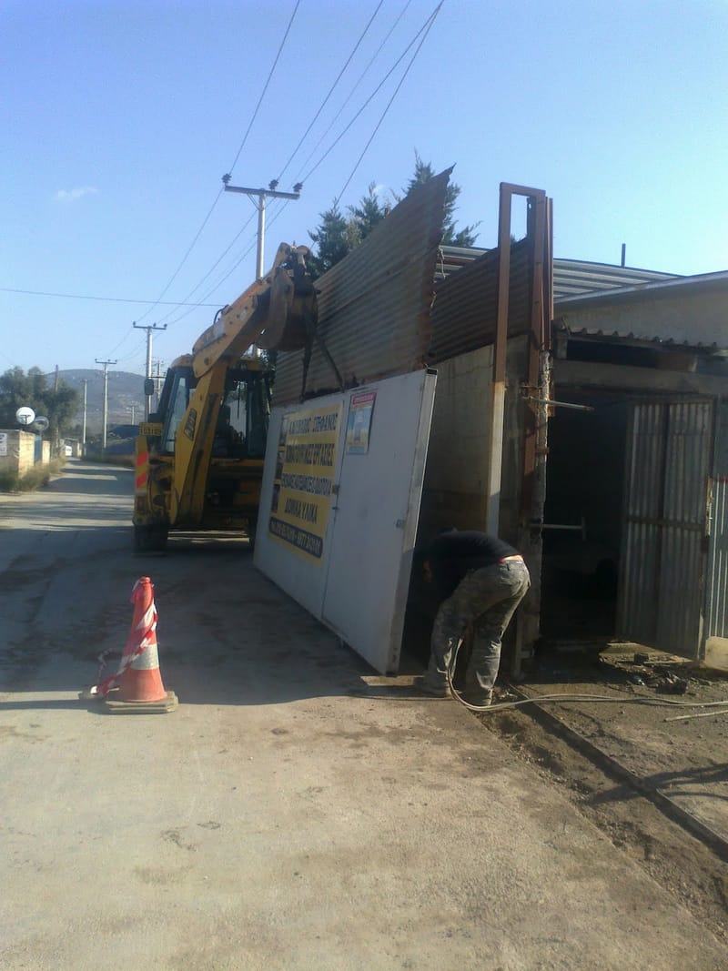 Χωματουργικές εργασίες για ανύψωση πορτών