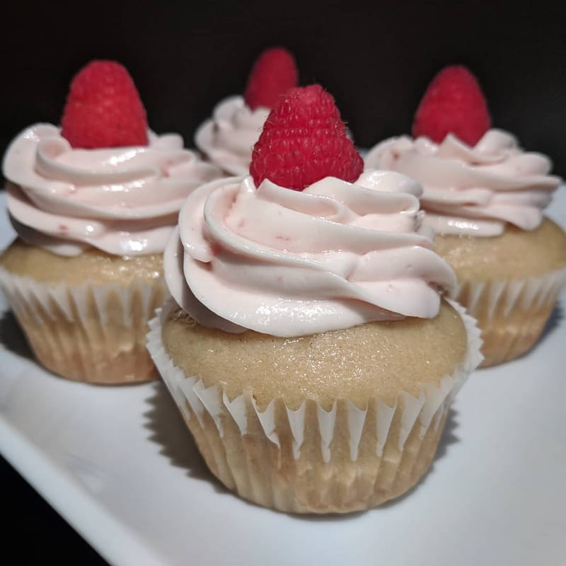 Raspberry Cream Cupcakes