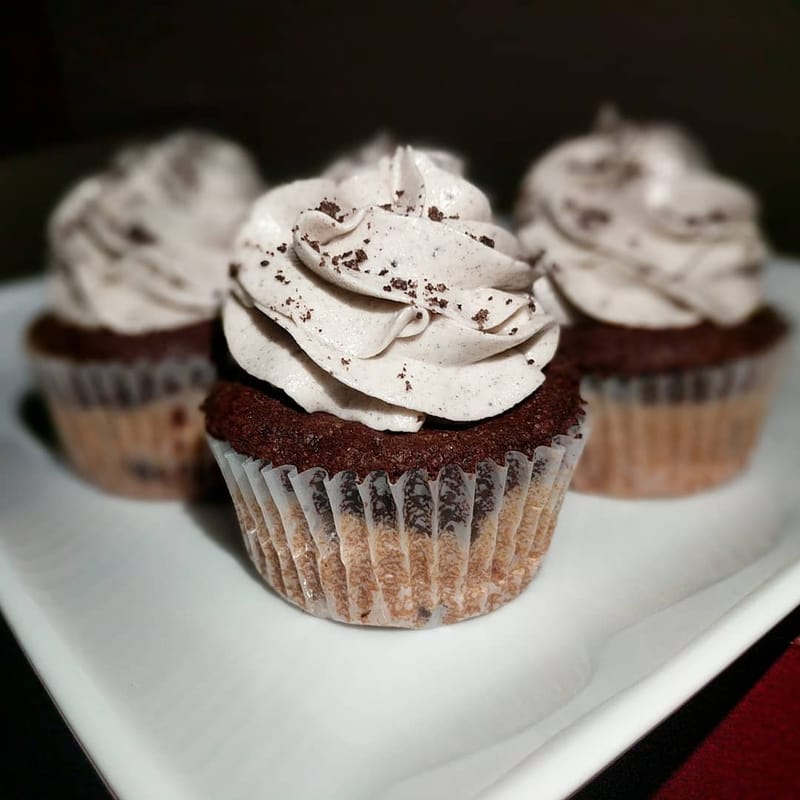 Triple Threat Cupcakes