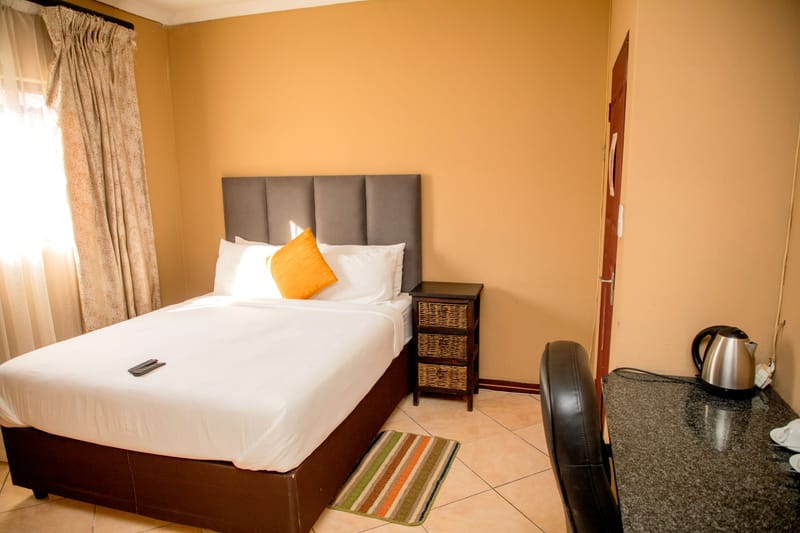 Molobane Lodge Standard Suite