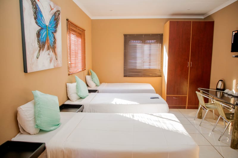 Molobane Lodge Family Suites